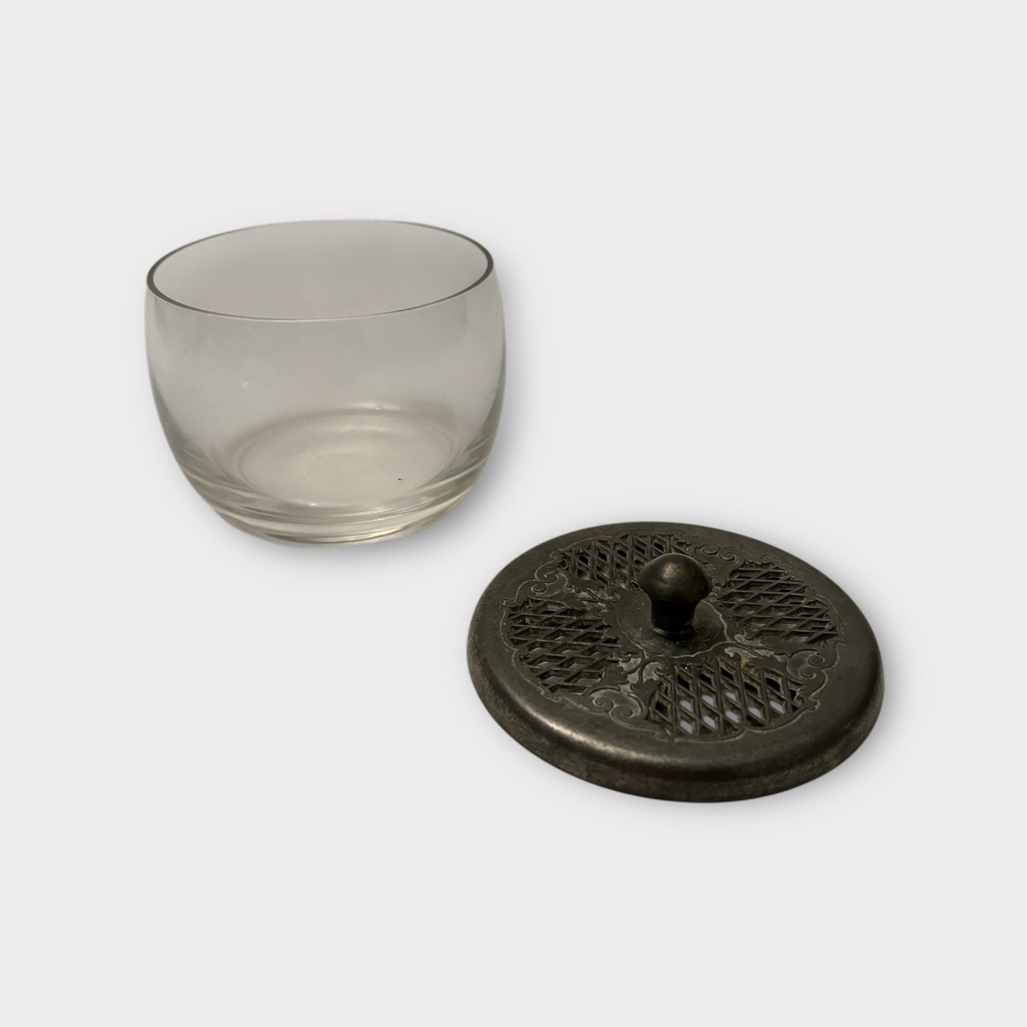 Les Potstainiert Hutois Trinket Jar with Pewter Lid