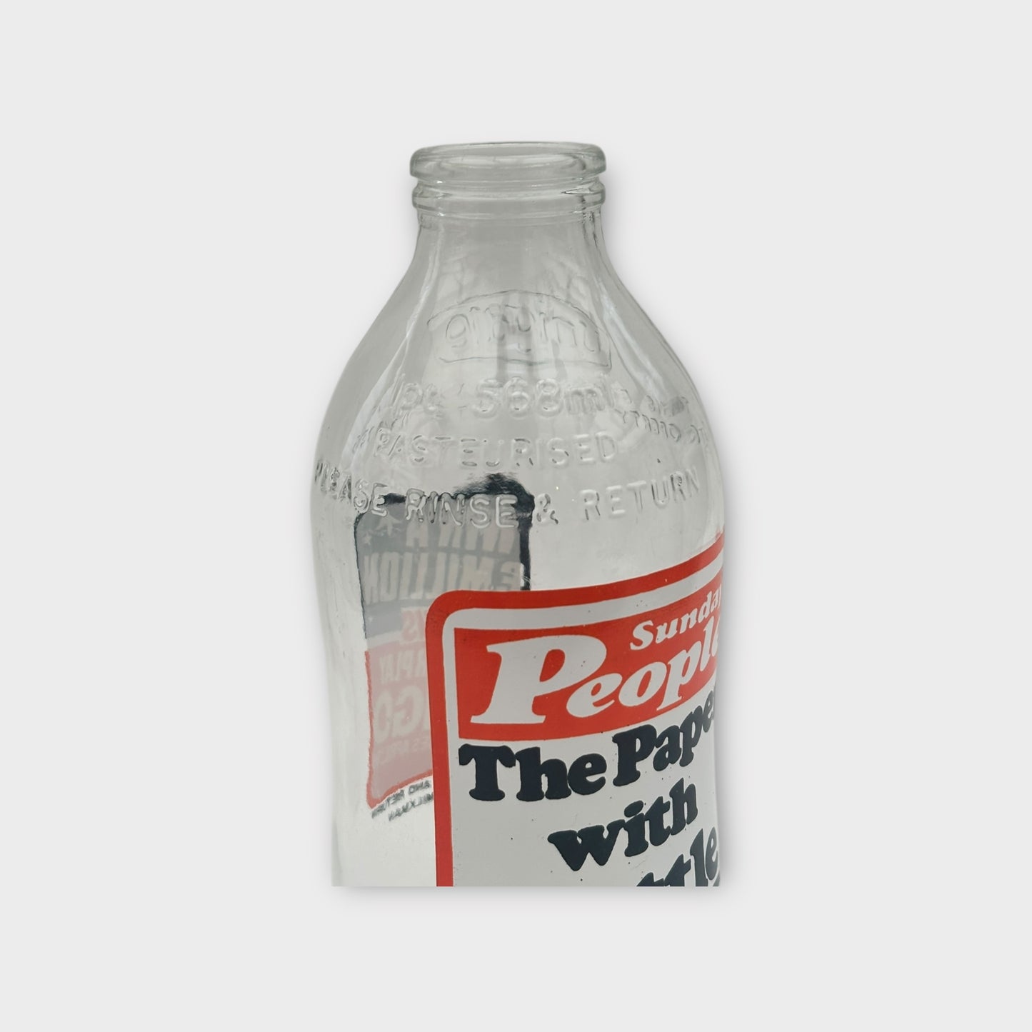 Vintage 1980s Express Dairies 1-Pint Milk Bottle – Sunday People Newspaper Advertisement